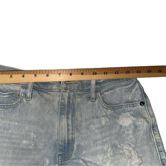 Y2k‎ Abercrombie and Fitch Light stone wash 2inch inseam size 6 raw hem - Picture 4 of 7